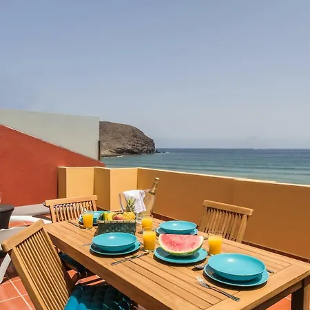 Ocean View Penthouse Ii * גראן טאראחל